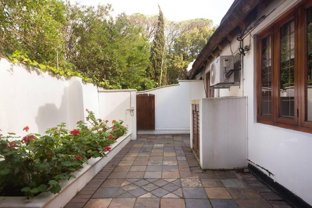 Mawethu Peaceful Garden With Covered Pool And Braai Area Ciudad del Cabo Exterior foto