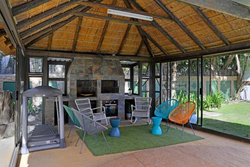 Mawethu Peaceful Garden With Covered Pool And Braai Area Ciudad del Cabo Exterior foto